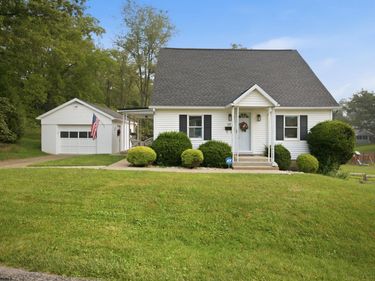 122 E Smith Street, Bridgeport, WV 26330
