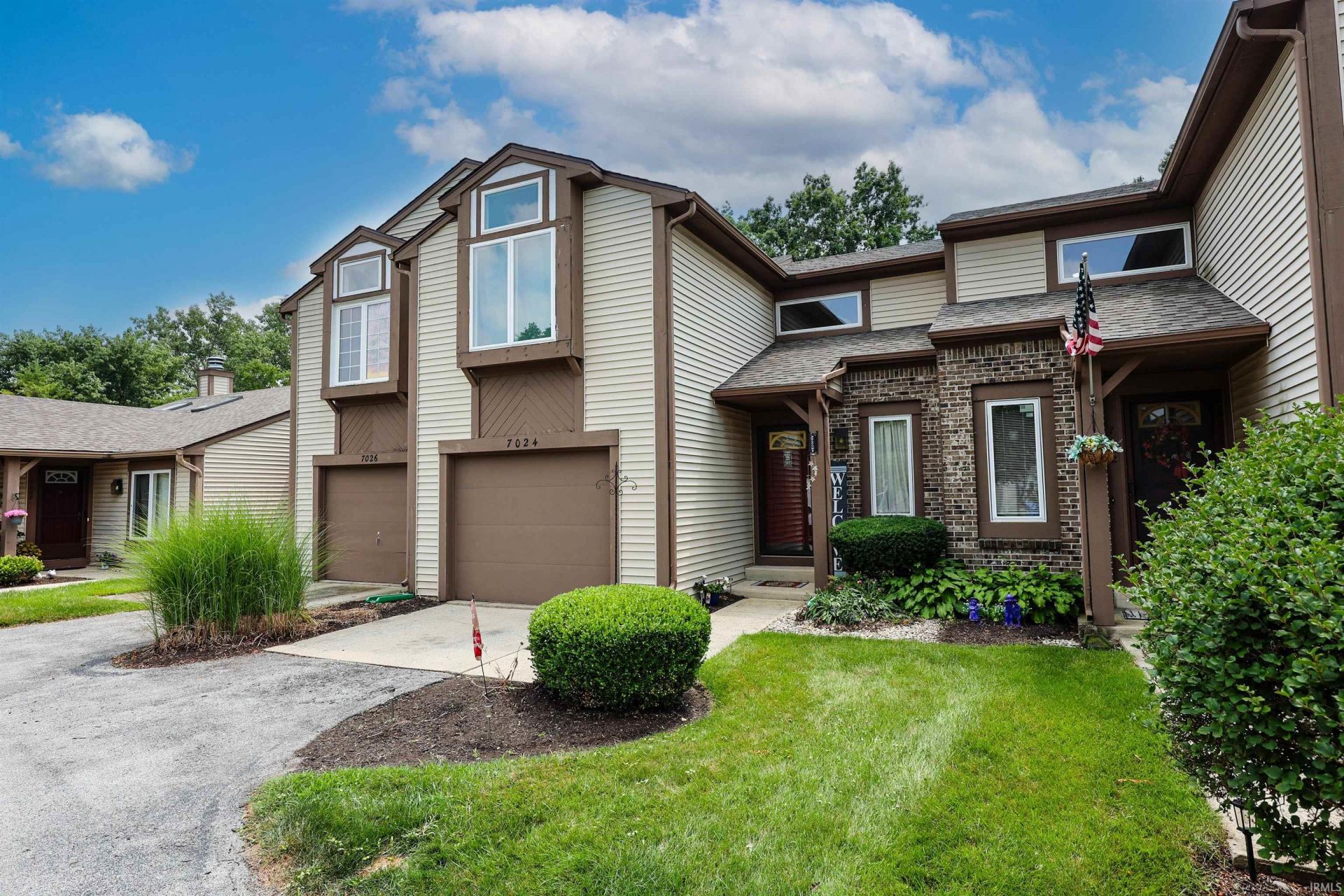 7024 Thamesford Drive, Fort Wayne, IN 46835 Main Photo