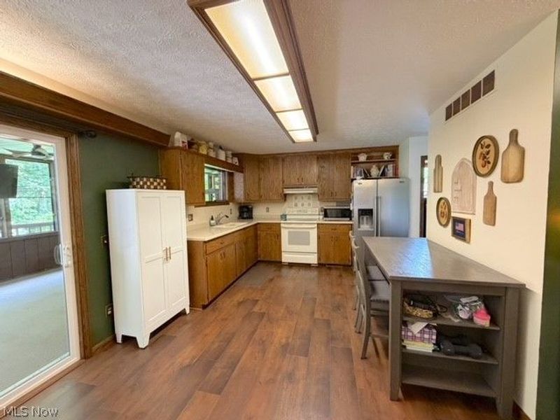 10570 Welton Road NE, Bolivar, OH 44612 Photo 7