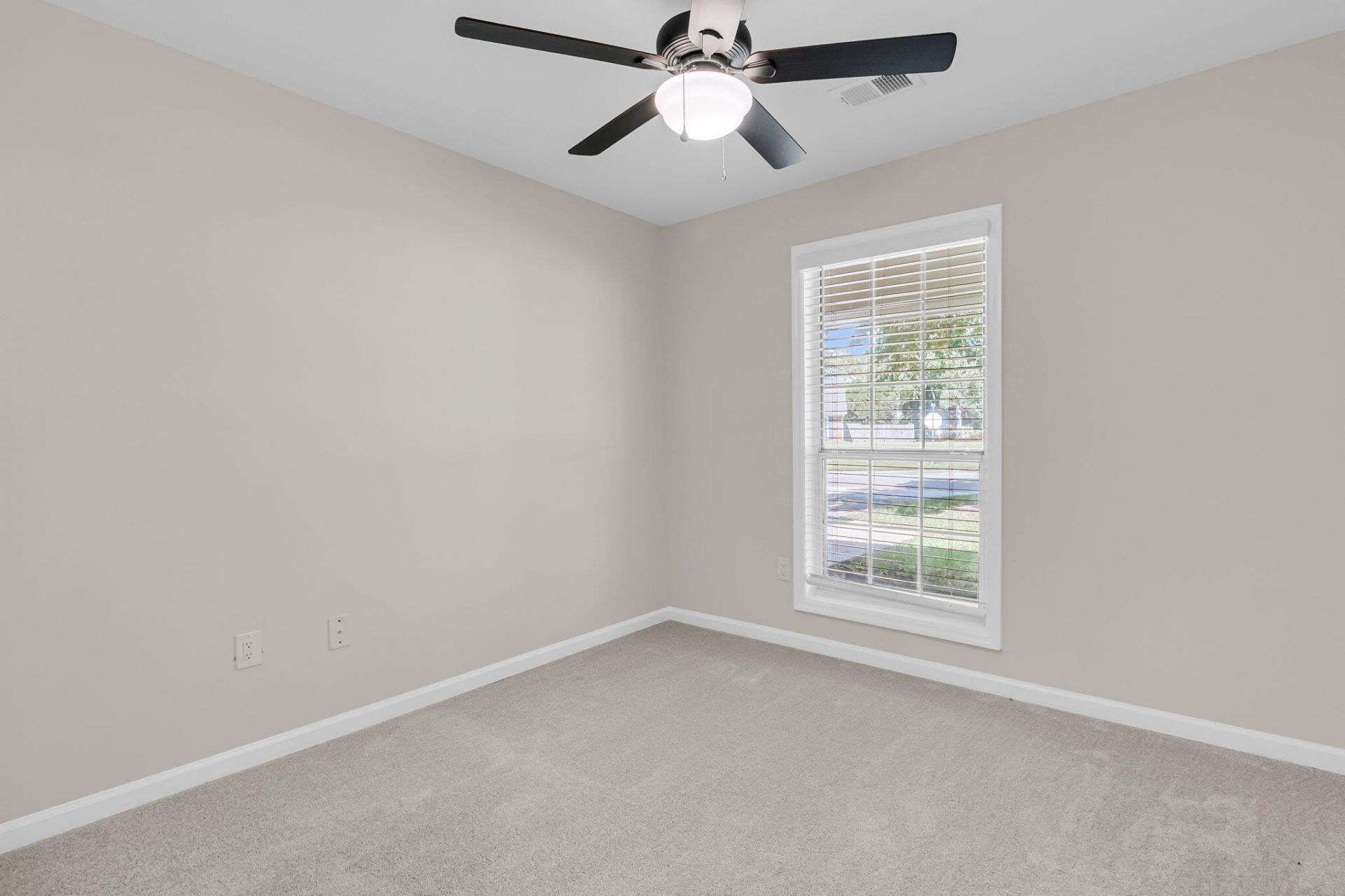 8354 Longridge Road Photo 25