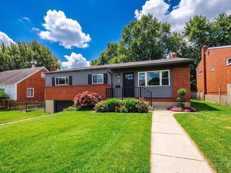 5499 Woodhaven Drive, Green Township, OH 45248 Photo 1