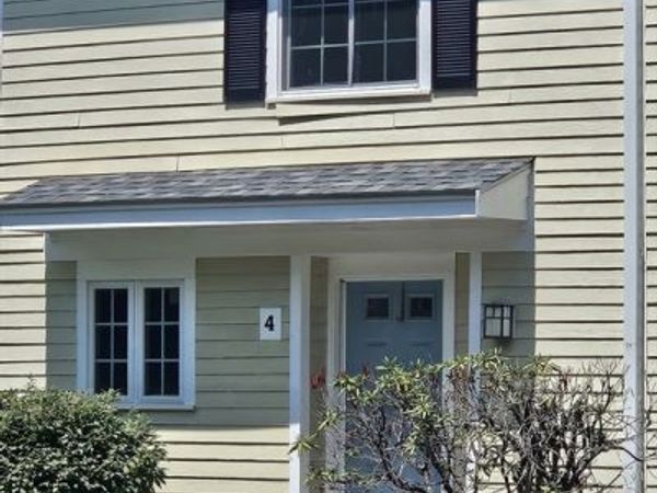 6 Janet Road, Unit 4, Easton, MA 02334