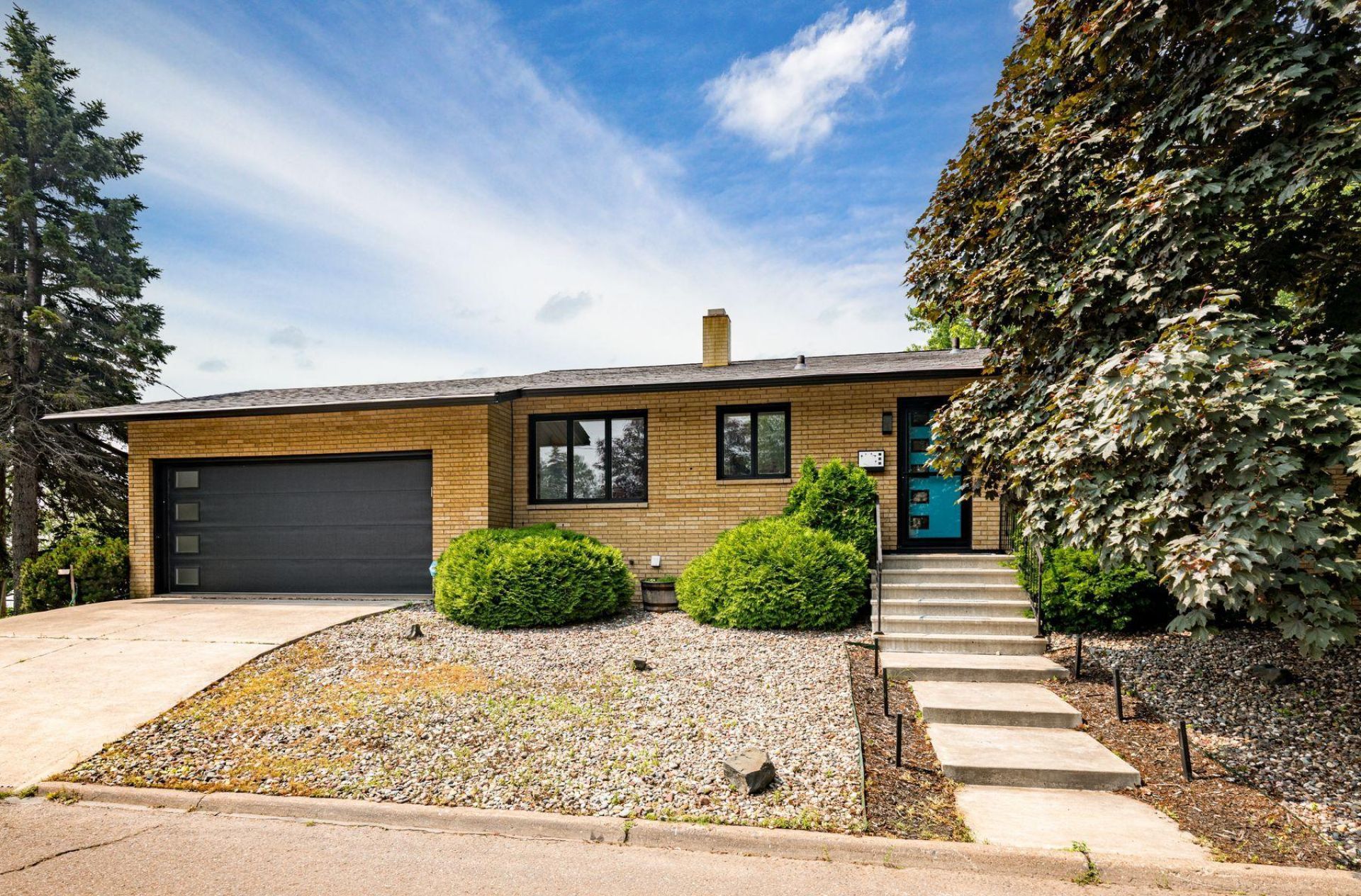 3535 Minnesota Avenue, Duluth, MN 55802 Main Photo