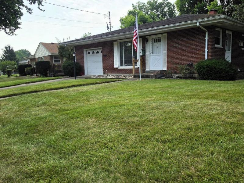 11374 Rose Lane, Forest Park, OH 45246 Photo 3