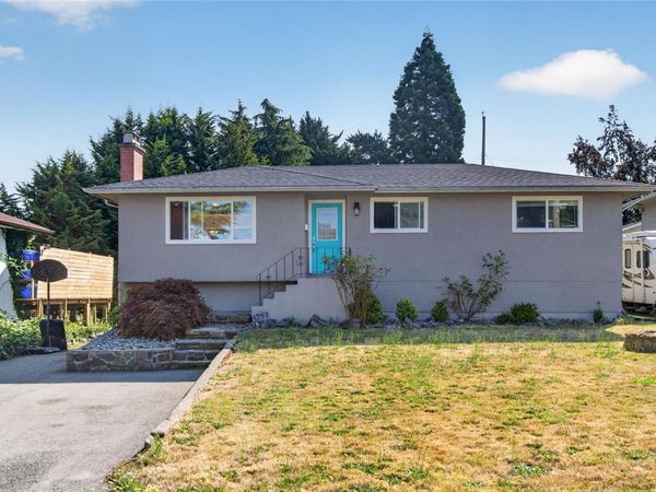 4257 CAREY Rd , Saanich, BC V8Z 4H1