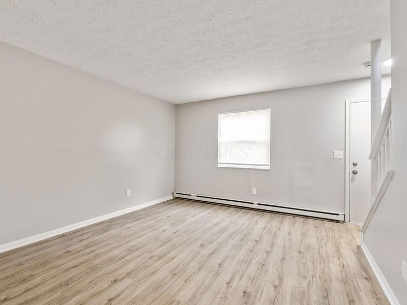 524 Clarendon Avenue , Columbus, OH 43223 Photo 6