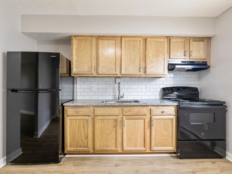 524 Clarendon Avenue , Columbus, OH 43223 Photo 8