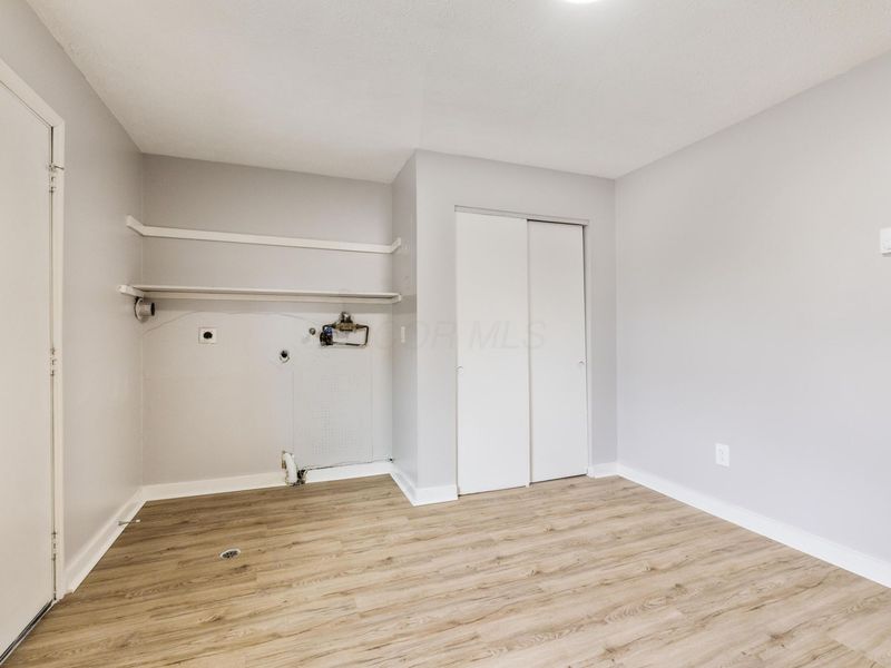 524 Clarendon Avenue , Columbus, OH 43223 Photo 9