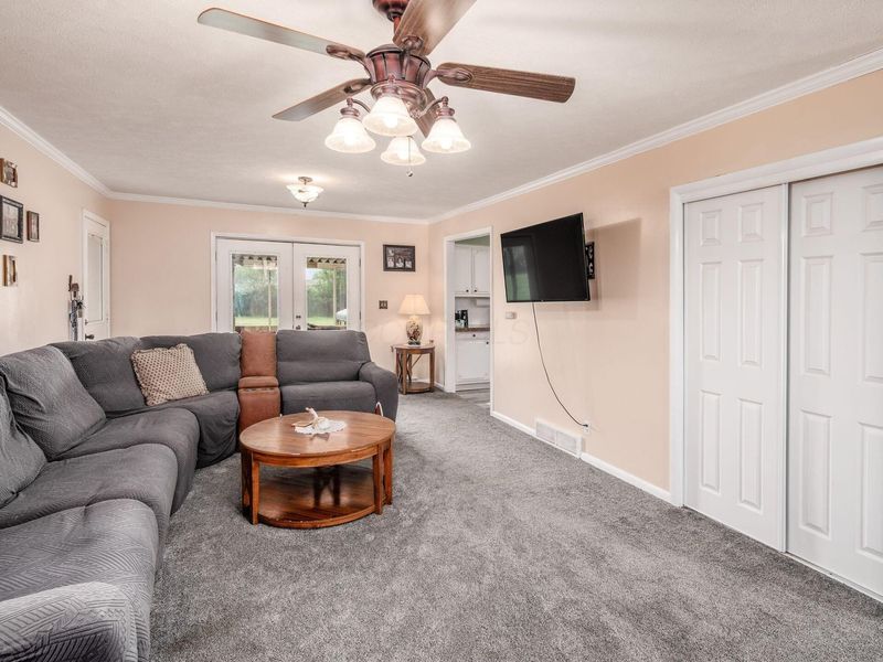 3186 Smeltzer Road , Marion, OH 43302 Photo 4