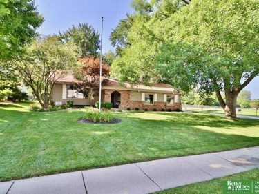 11635 Ruggles Street, Omaha, NE 68164