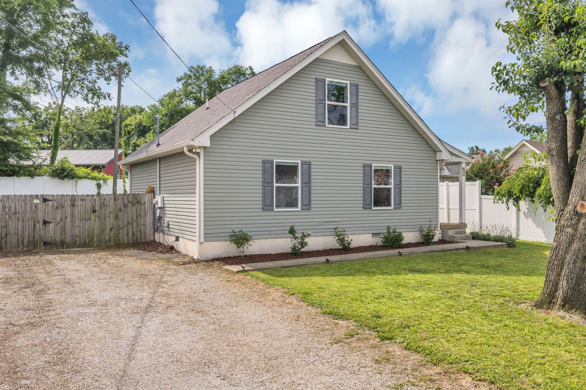604 Basswood Ave, Nashville, TN 37209 Main Photo