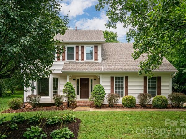 204 Windsor Forest Circle, Fletcher, NC 28732
