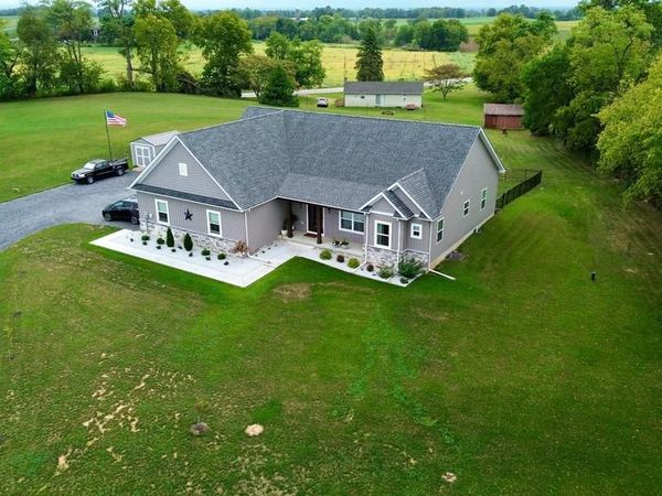 8638 REGAL DRIVE, MERCERSBURG, PA 17236