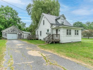 648 Hazelhurst Avenue, Watertown, NY 13601