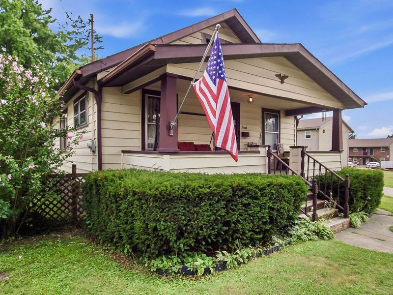 1006 Pershing Road, Zanesville, OH 43701 Photo 2