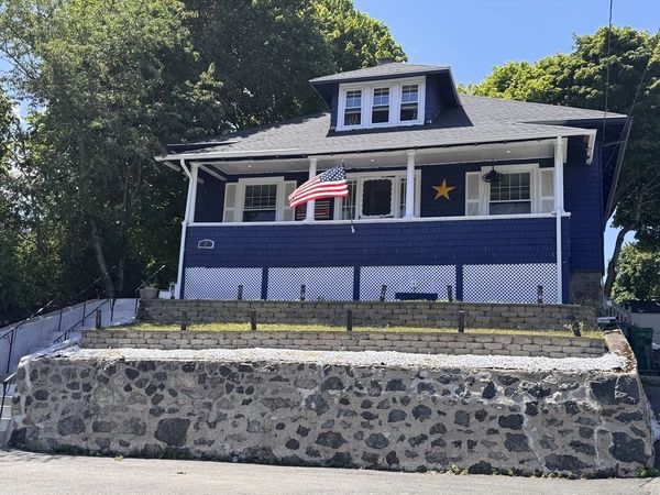 7 Boynton St, Lynn, MA 01904