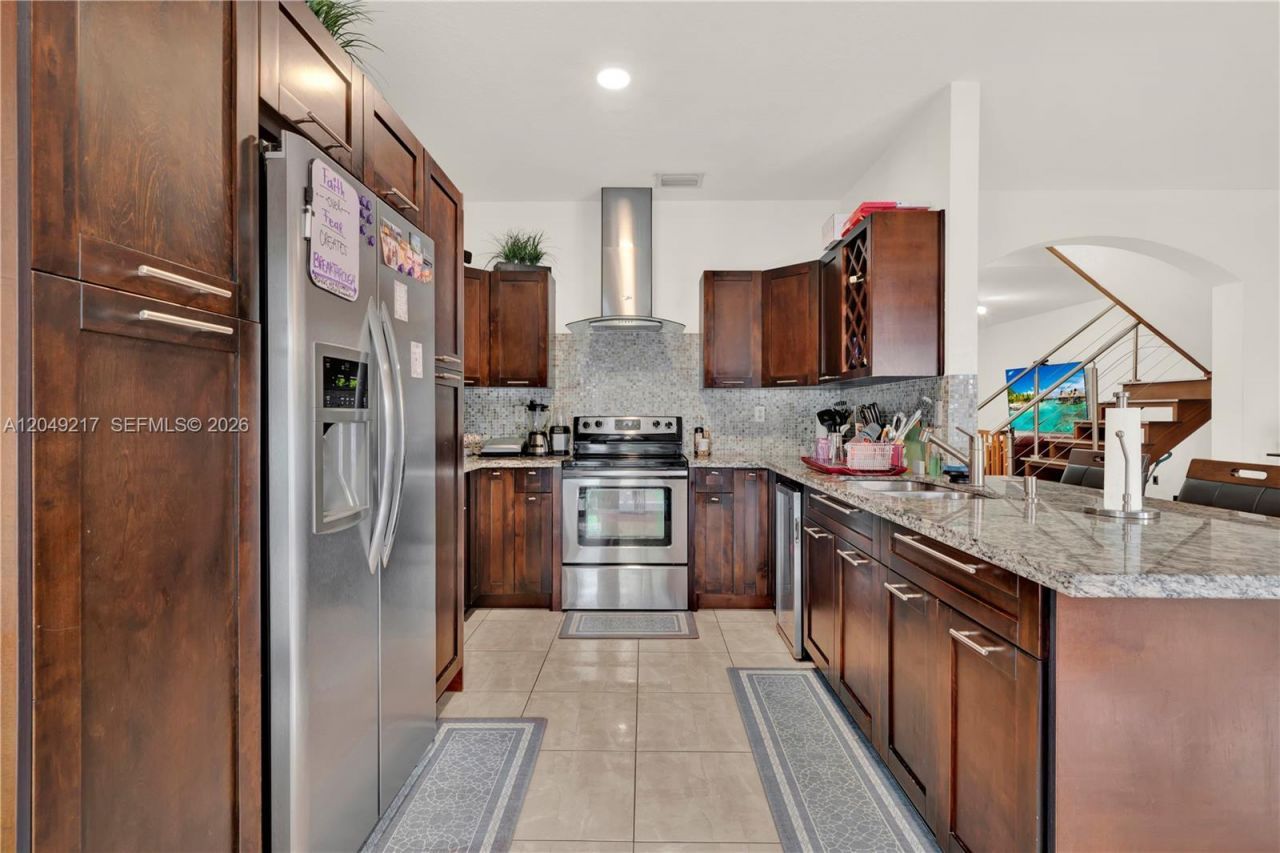2470 SW 153rd Pass , Miami, FL 33185 Photo