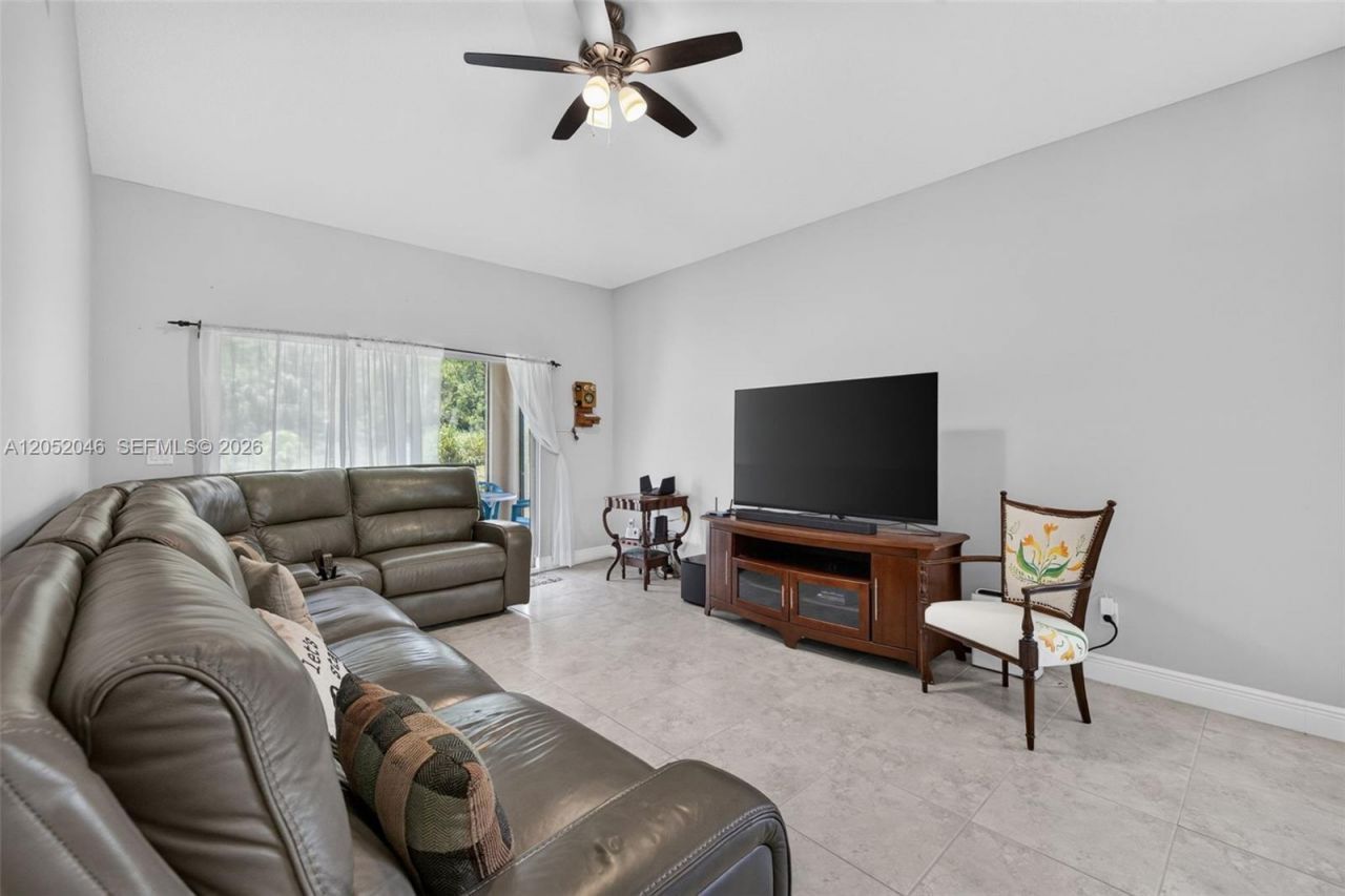 9760 Palm Breezes Dr , Fort Pierce, FL 34945 Photo