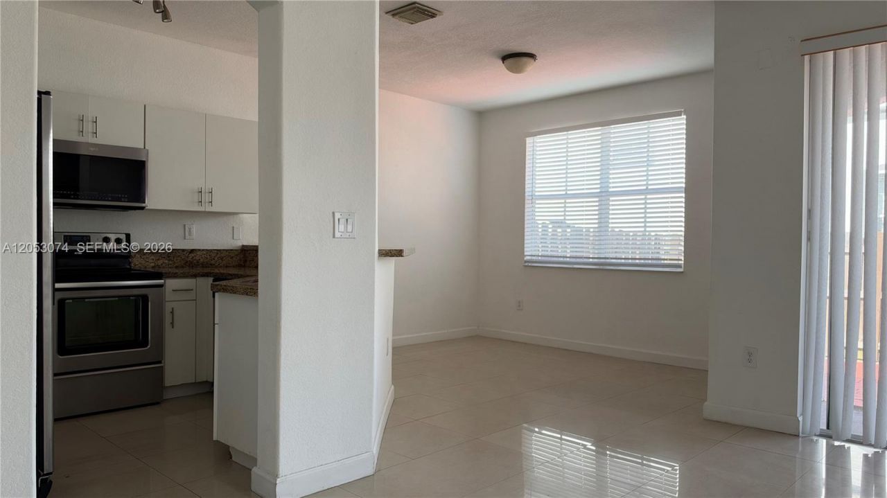 11461 NW 76th St, Unit 11461, Doral, FL 33178 Photo