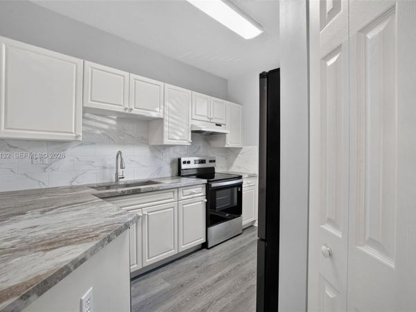 751 SE 2nd St, Homestead, FL 33030