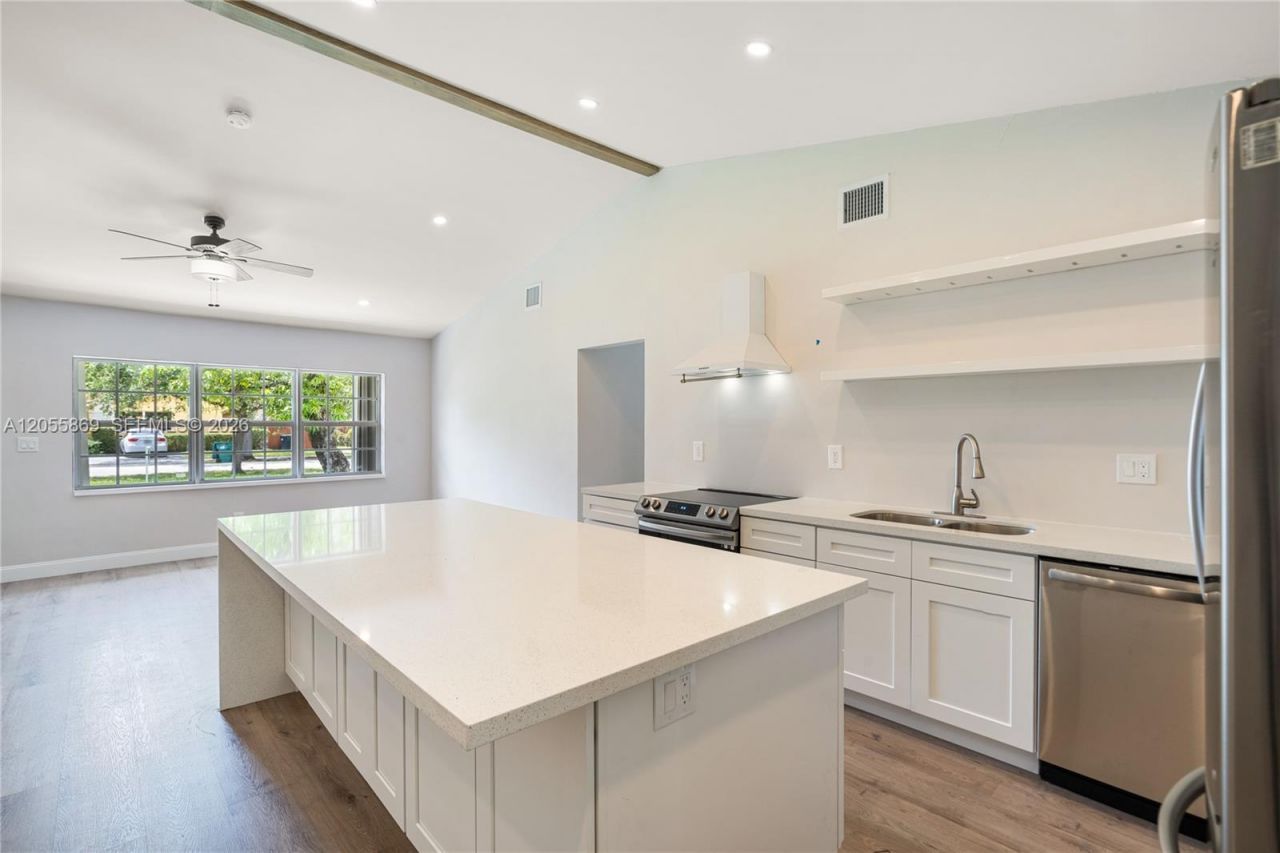 11511 SW 81st Rd , Unit 11511, Pinecrest, FL 33156 Photo