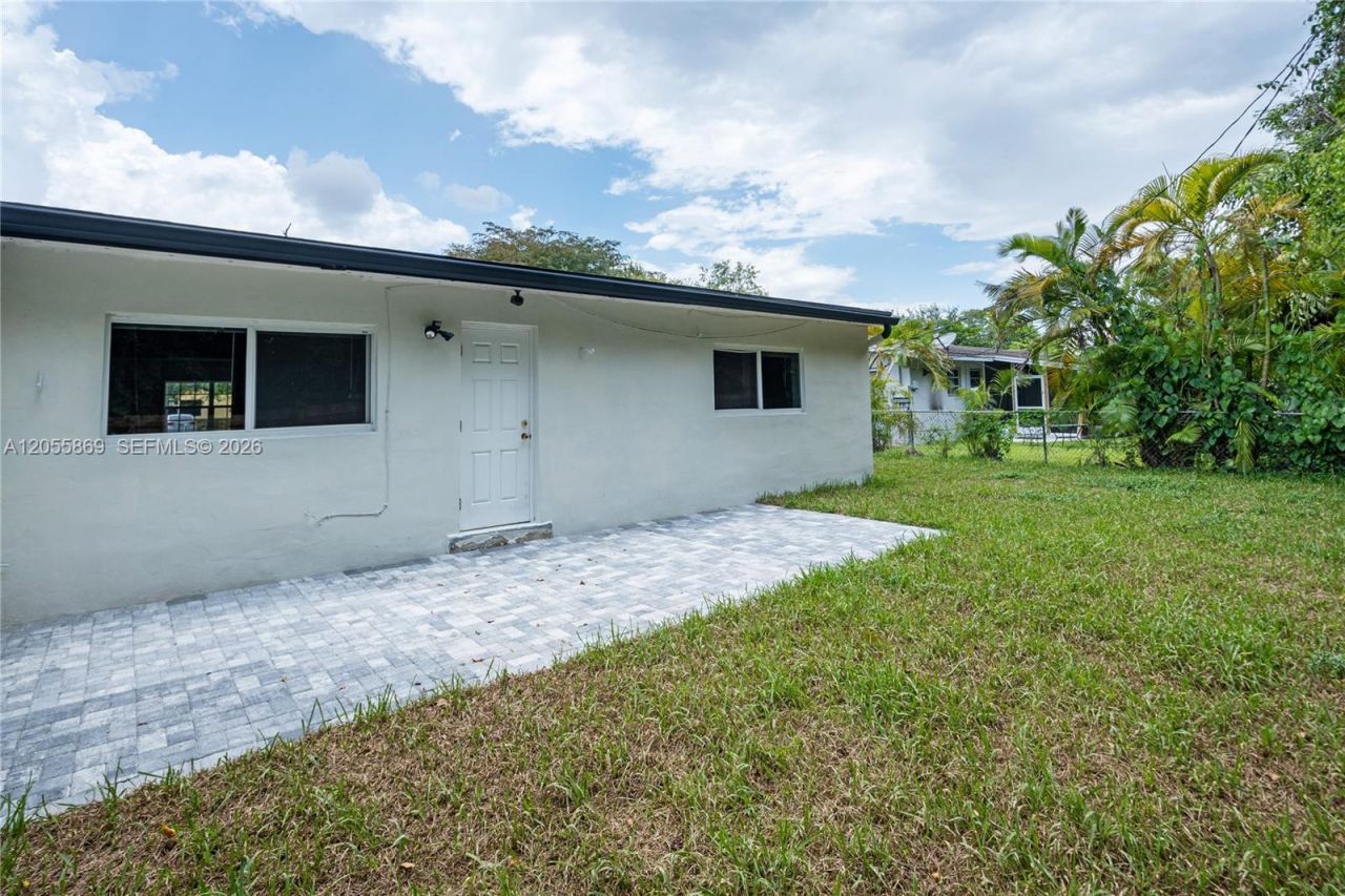 11511 SW 81st Rd , Unit 11511, Pinecrest, FL 33156 Photo