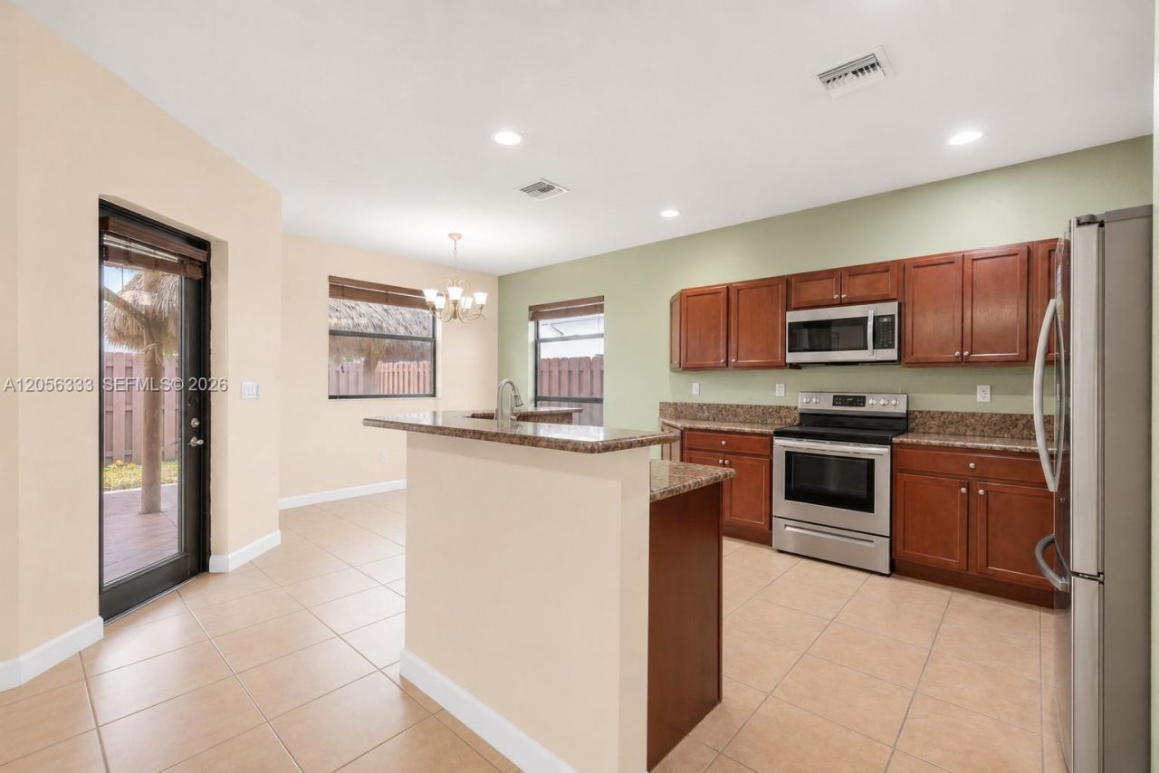 10445 SW 226th St, Cutler Bay, FL 33190 Photo
