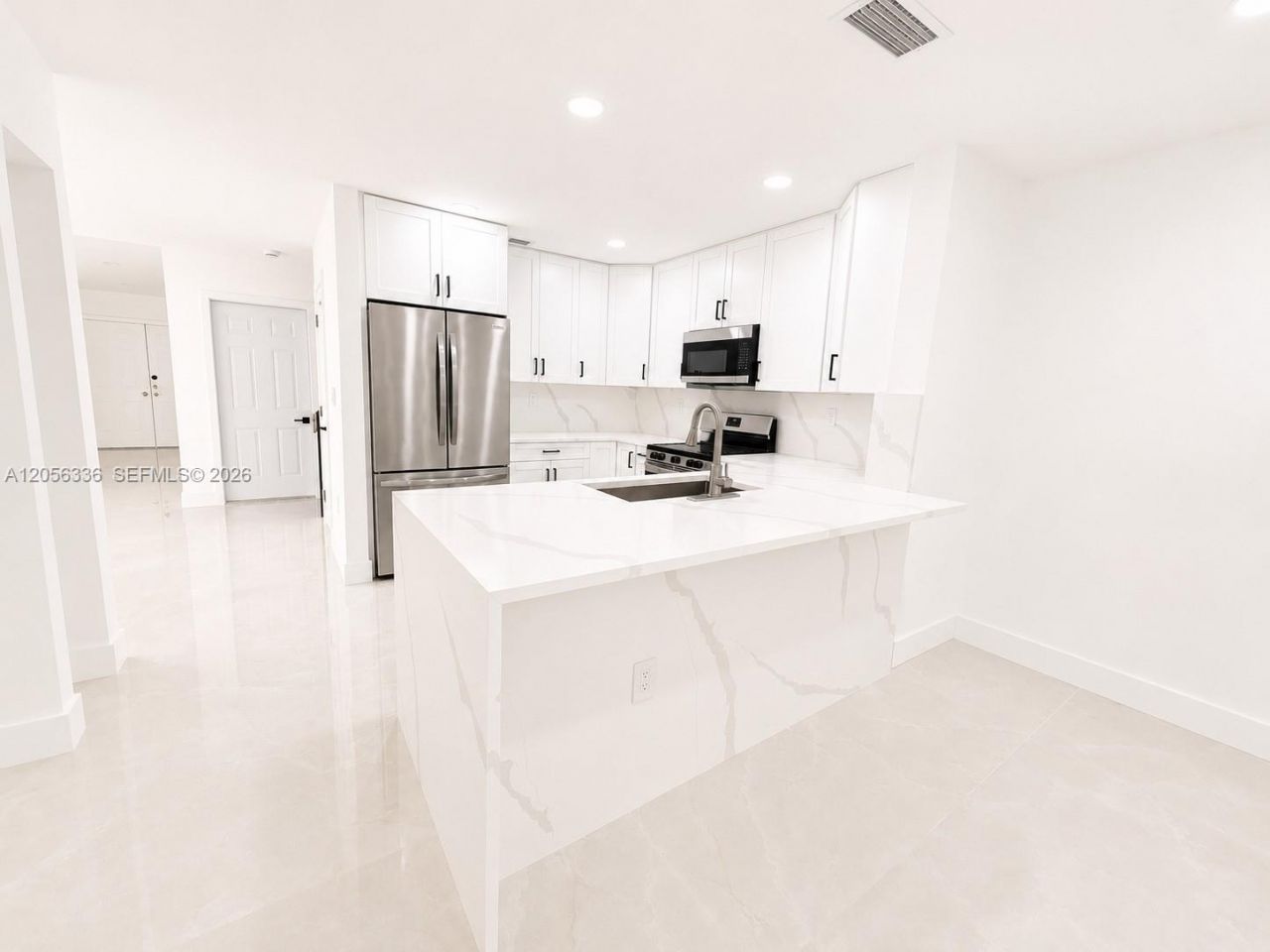 17343 NW 66th Pl, Hialeah, FL 33015 Photo