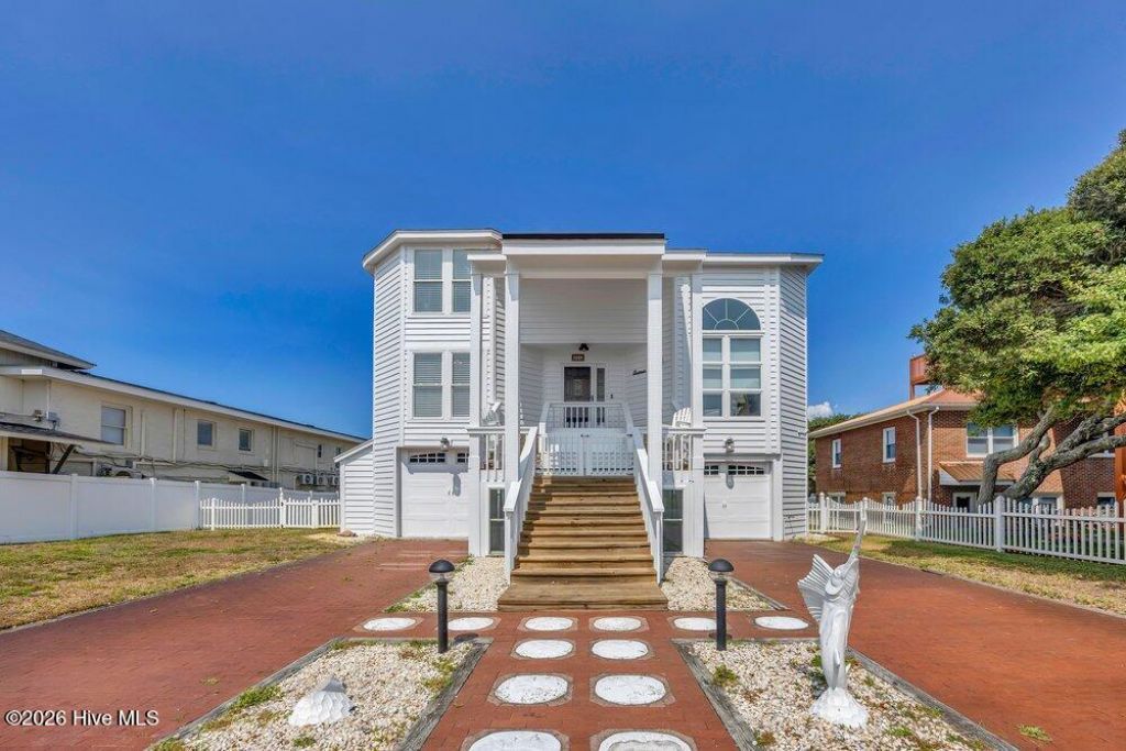 203 Norton Street, Oak Island, NC 28465 Main Photo