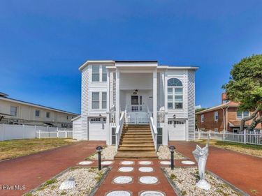 203 Norton Street, Oak Island, NC 28465