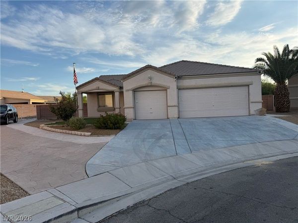 3135 Sentimental Court, North Las Vegas, NV 89031