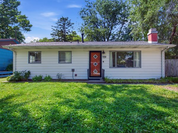 1709 Crescent Drive , Champaign, IL 61821