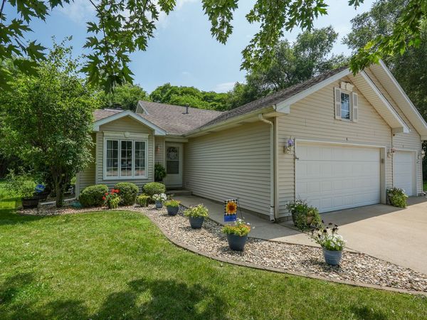 4 Dani Court , Manteno, IL 60950