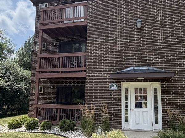 1000 Spruce Street , Unit 1A, Glendale Heights, IL 60139