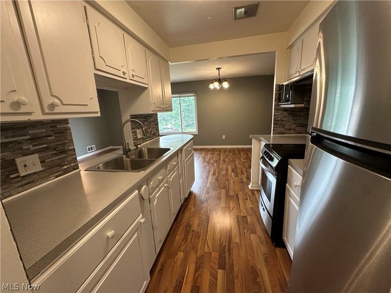 21881 River Oaks Drive , Rocky River, OH 44116 Photo 12
