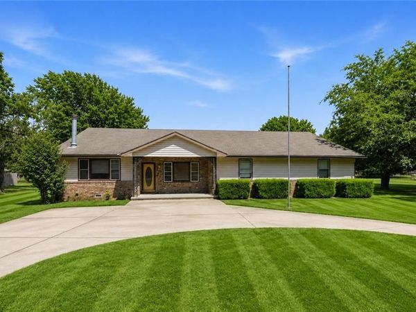 2710 N Michigan Street, Pittsburg, KS 66762