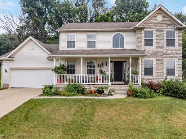 2693 Superior Drive , Uniontown, OH 44685