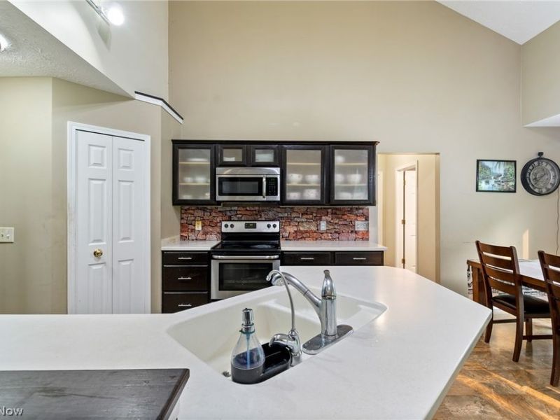 2693 Superior Drive, Uniontown, OH 44685 Photo 9