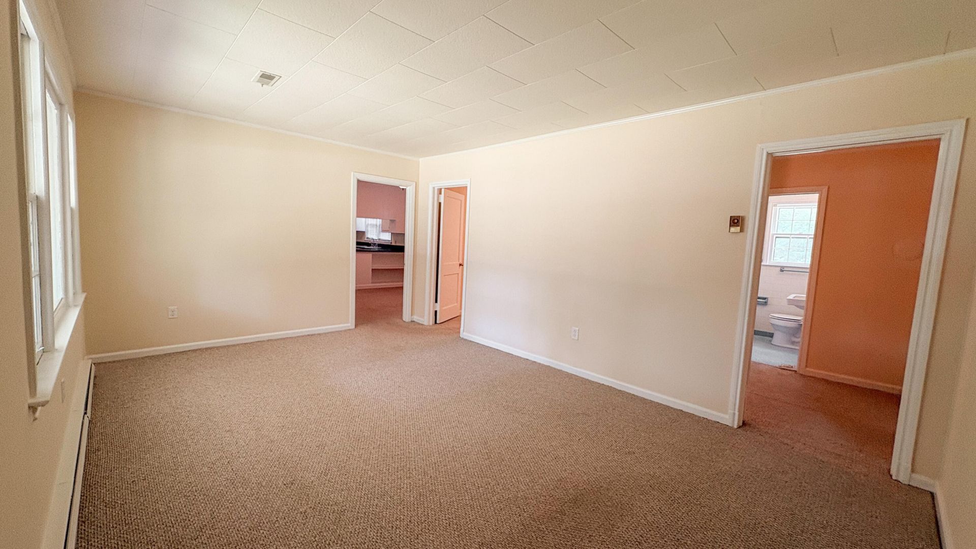 208 George Street Photo 11