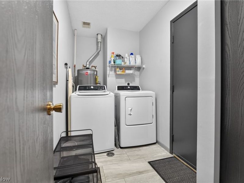 695 E Western Reserve Road , Unit 2003, Poland, OH 44514 Photo 12