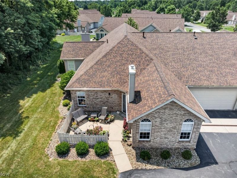 695 E Western Reserve Road , Unit 2003, Poland, OH 44514 Photo 2
