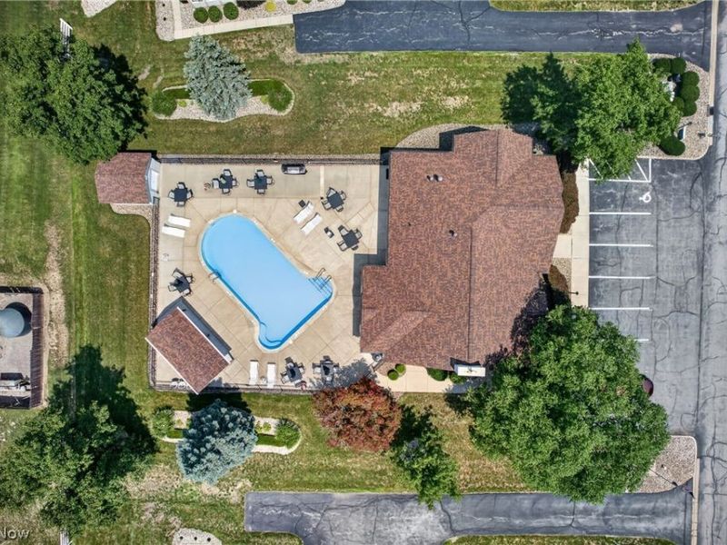 695 E Western Reserve Road , Unit 2003, Poland, OH 44514 Photo 4