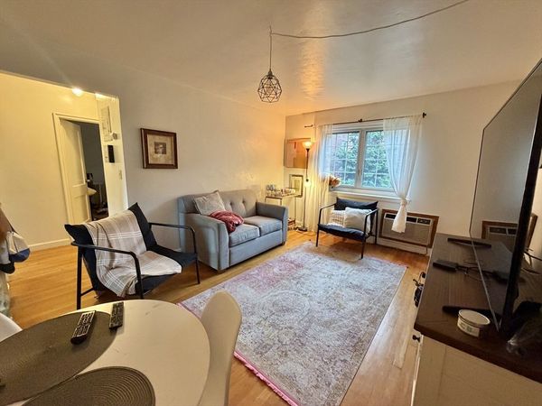 24 St. Paul Street, Unit 4, Brookline, MA 02446