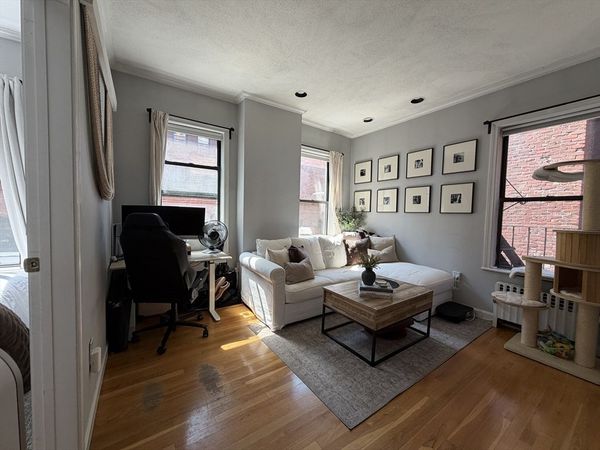 40 Saint Botolph St, Unit 28, Boston, MA 02116
