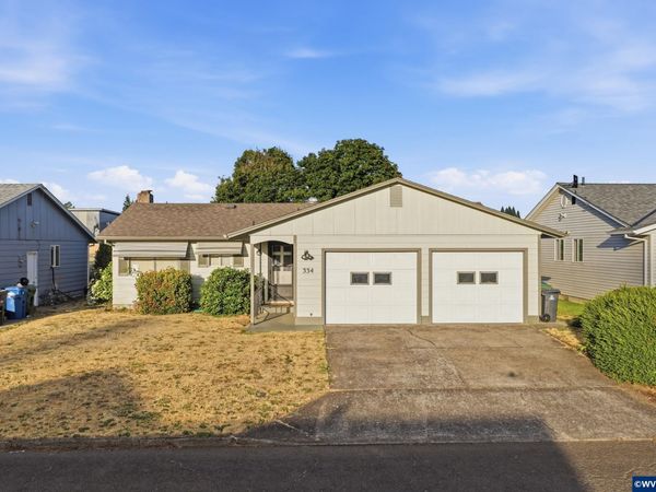 334 S Cascade Dr, Woodburn, OR 97071