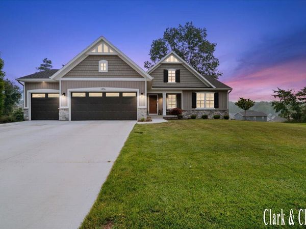 1456 Kimber Drive, Lowell, MI 49331