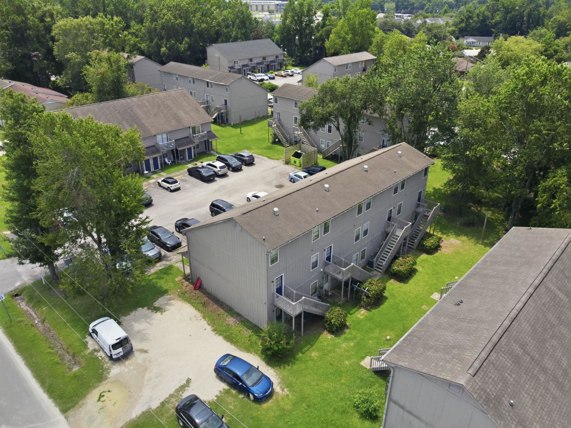 500 Oak Circle  Photo 5