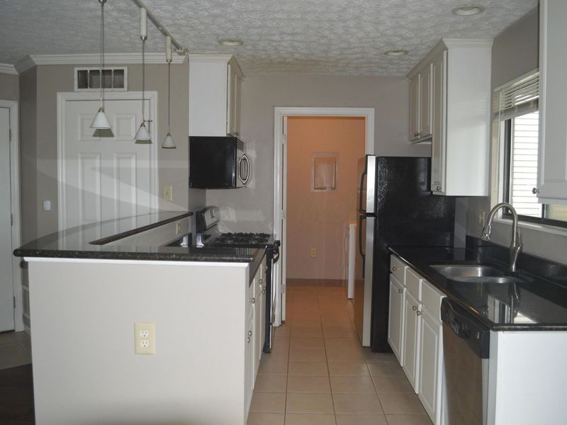 2744 Greystone Drive , Unit GD2744, Columbus, OH 43220 Photo 5