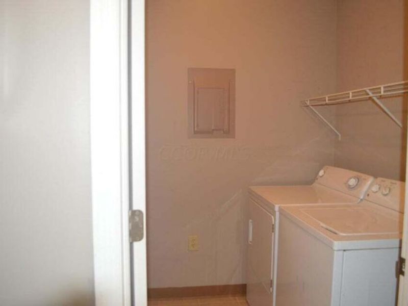 2744 Greystone Drive , Unit GD2744, Columbus, OH 43220 Photo 9