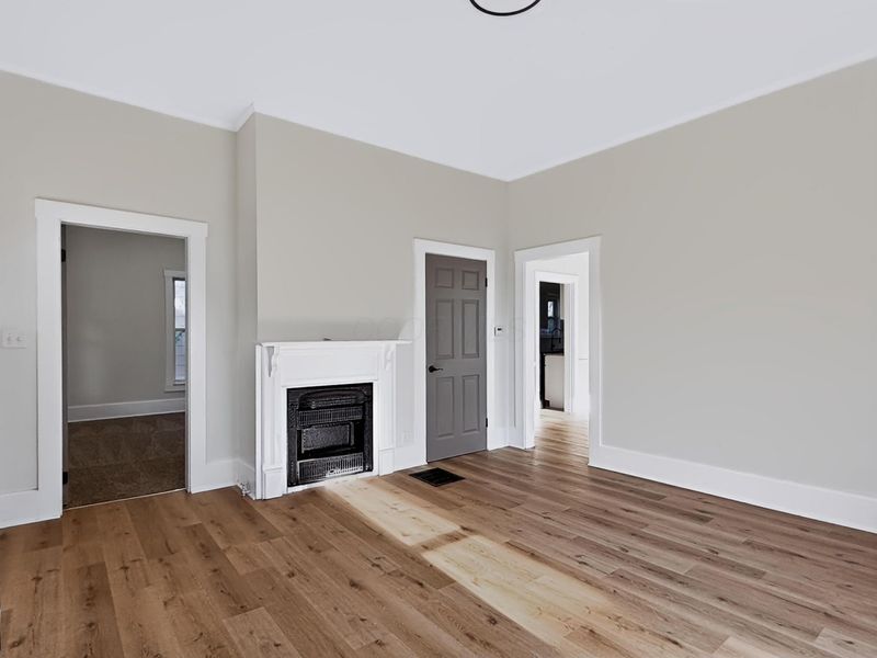 281 W 2nd Street , Logan, OH 43138 Photo 4